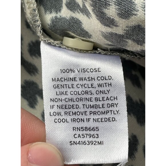 Something Navy Leopard Button Front Blouse Size XS Animal Print Career Business - Picture 6 of 8